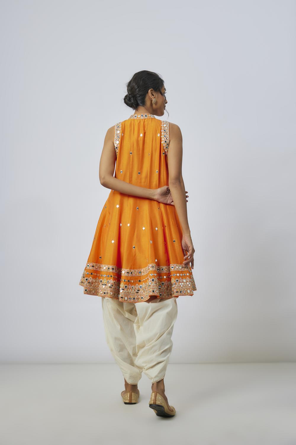 Gitashri Dhoti Set