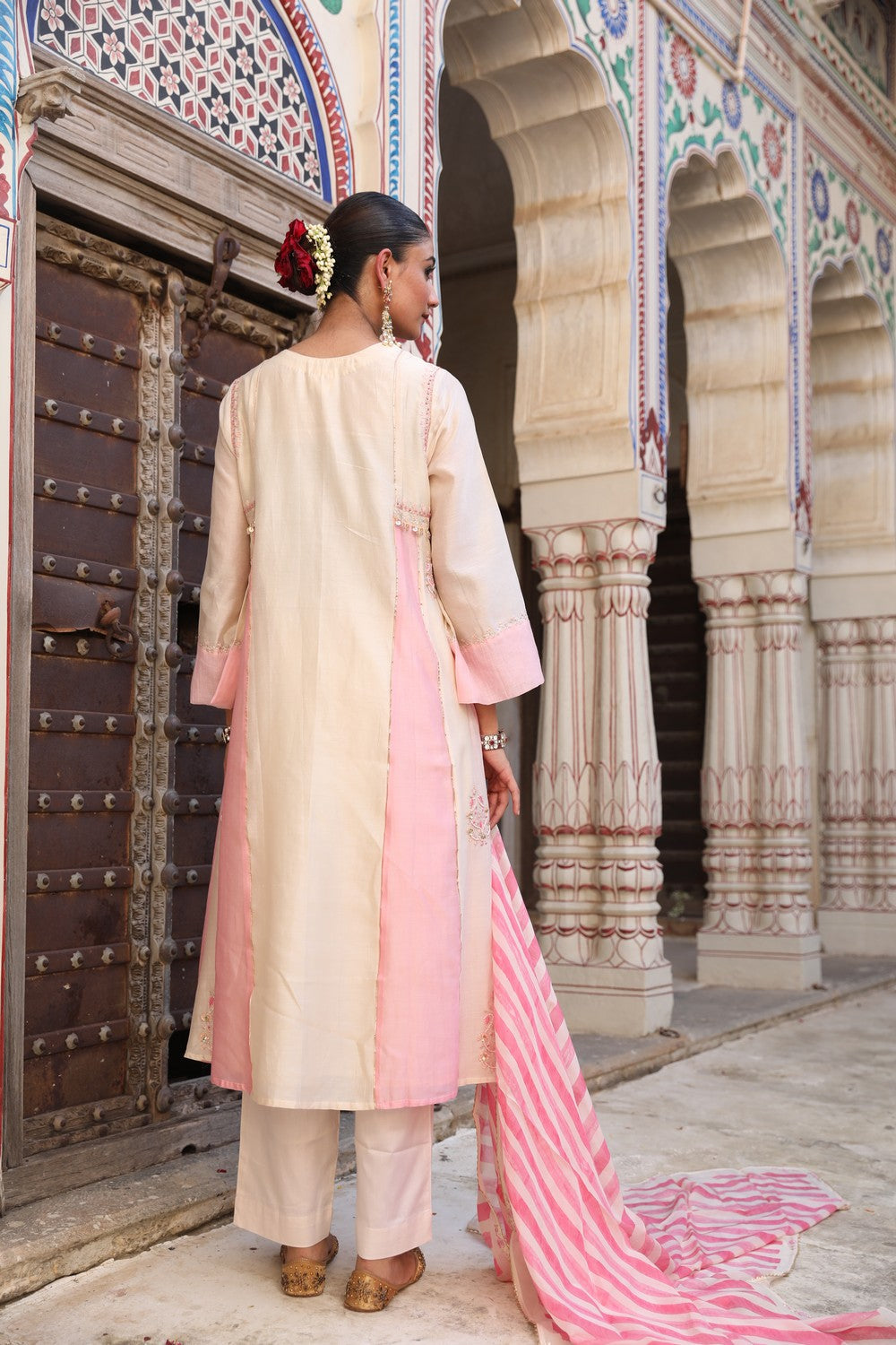 Mishthi suit