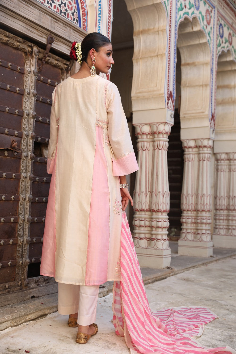 Mishthi suit