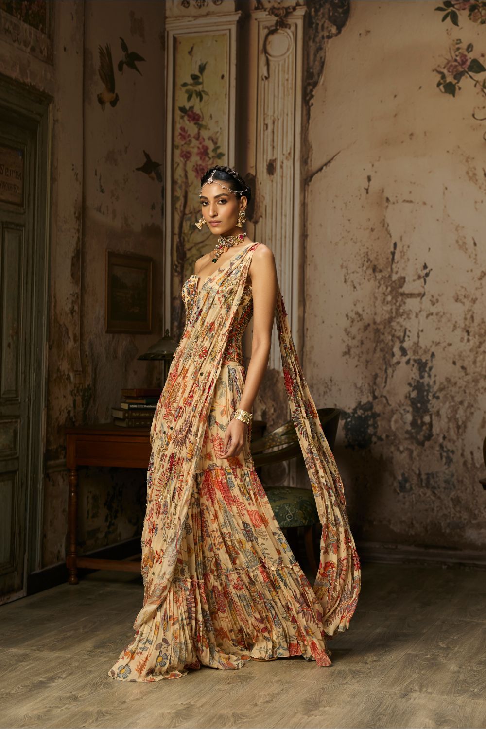 BEIGE PRINTED AND HIGHLIGHTED CORSET WITH TIERED SKIRT SAREE SET