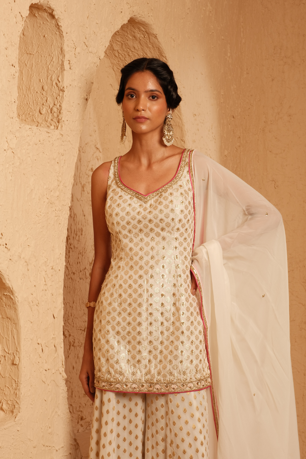Suvarna Sharara