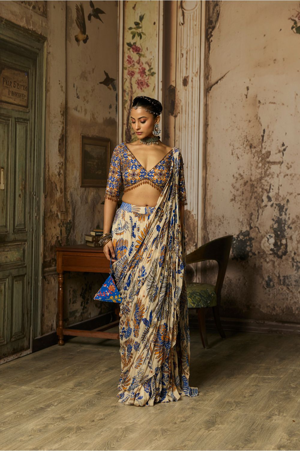 IVORY PRINTED AND HIGHLIGHTED TIERED SKIRT SAREE SET