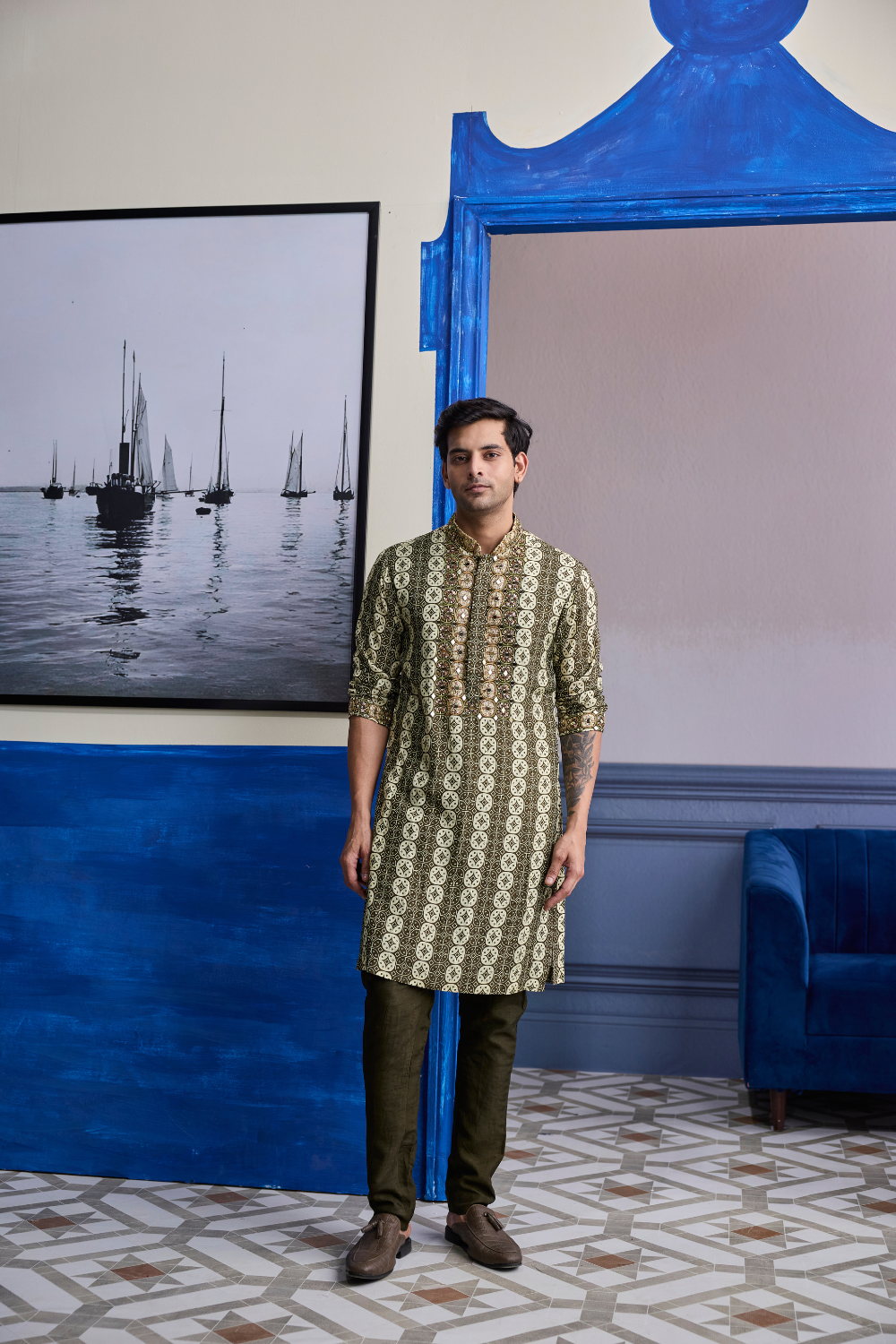 OLIVE BUTTA HIGHLIGHTED KURTA WITH SOLID PANTS