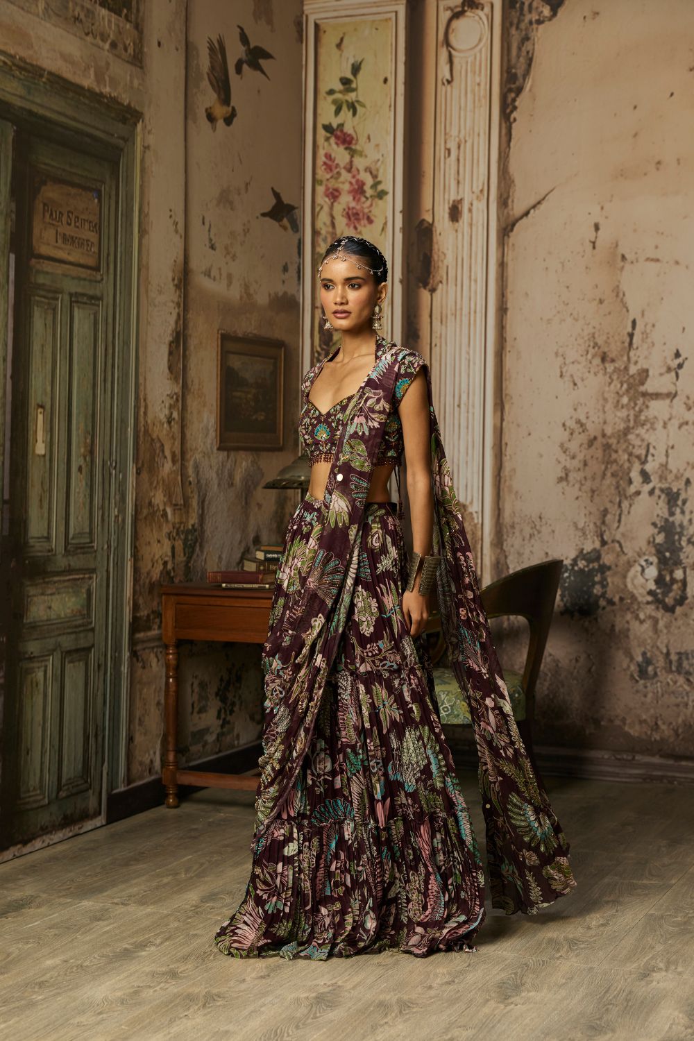 PLUM PRINT AND HIGHIGHTED TIERED SKIRT SAREE SET