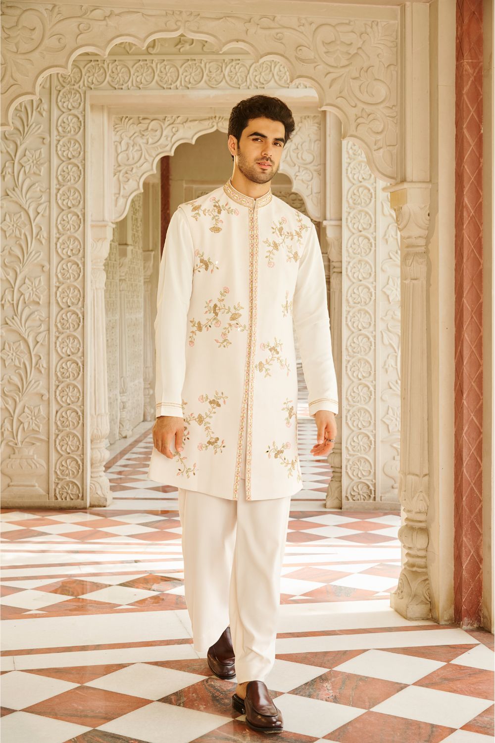 Mannat Sleeveless Sherwani Set