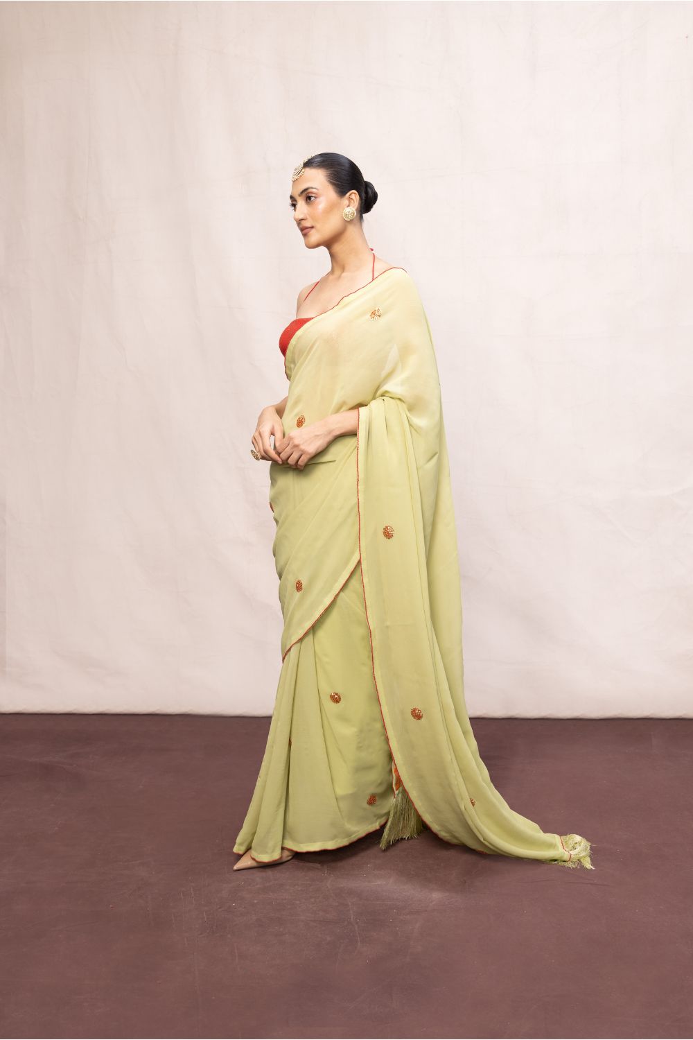 Handwoven Pistachio Green Georgette Embroidered Saree