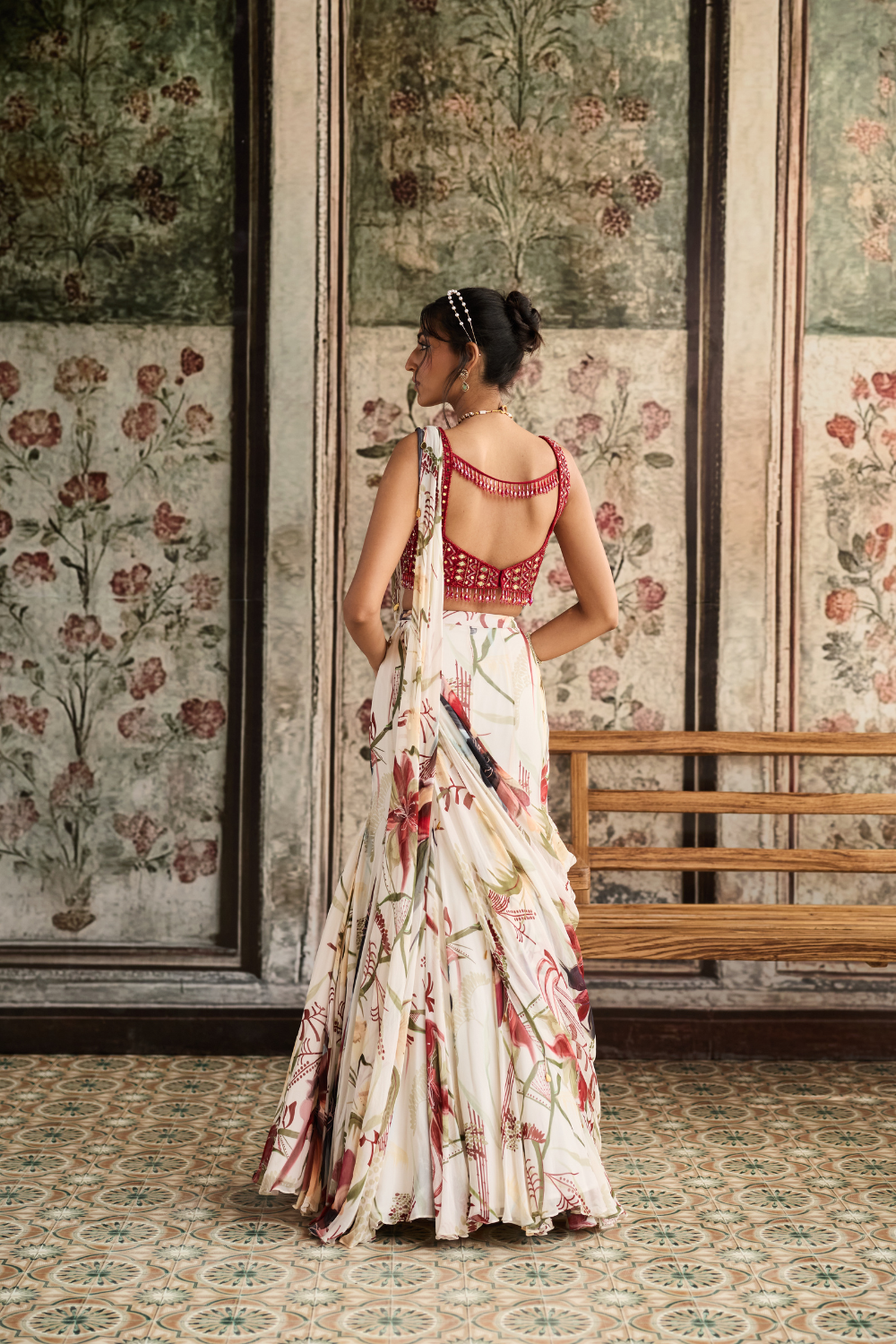 IVORY FLORAL PRINTED MERMAID SAREE SET