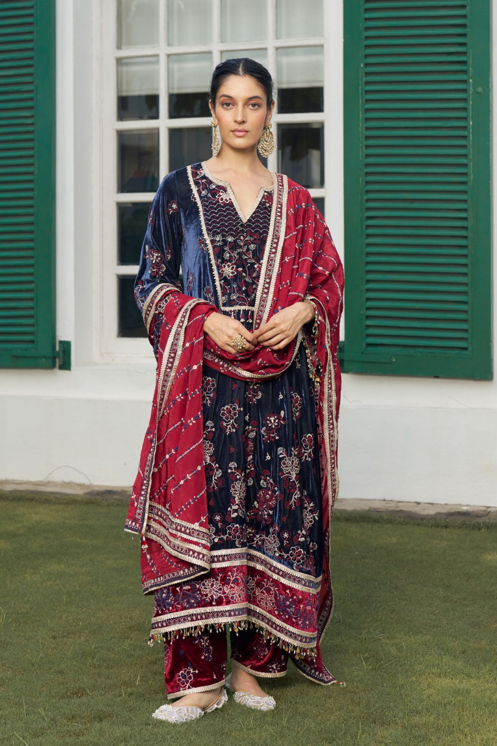 Velvet Dhun Navy Kurta Set With Viscose Glass Organza Wine Dhun Dupatta