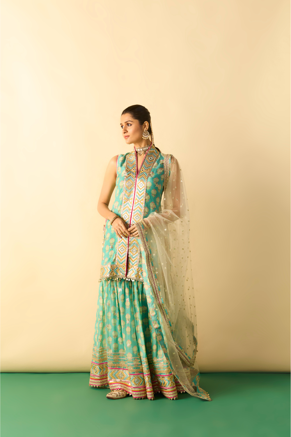 Aarvi Sharara Set