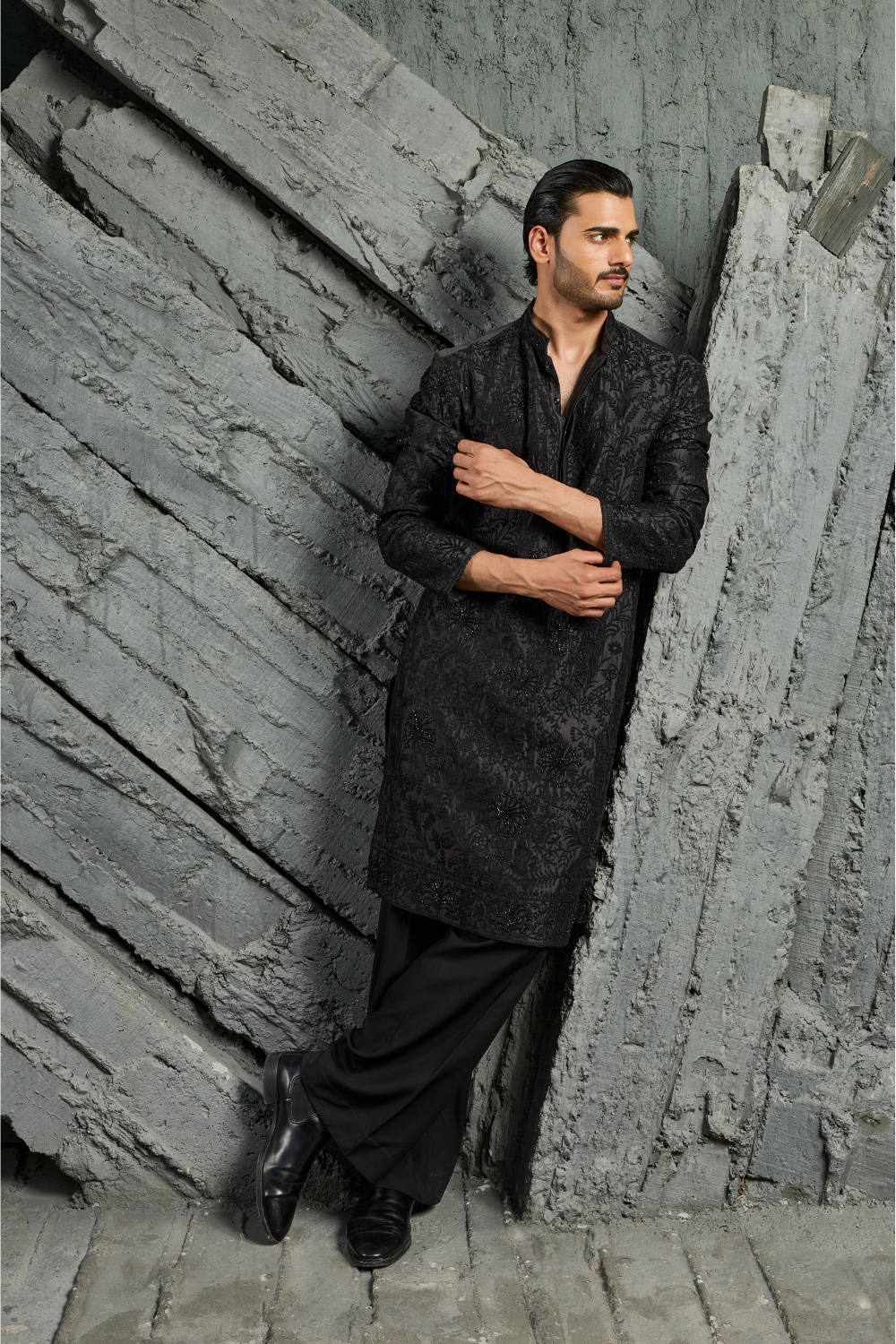 Sham Embroidered Kurta Set