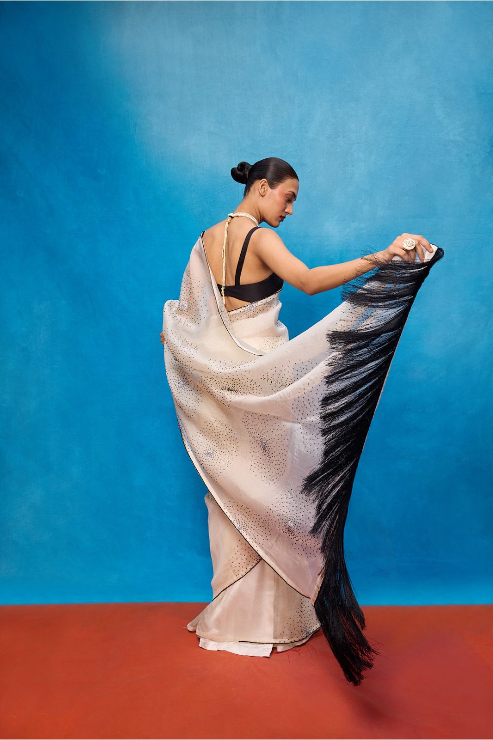 Handwoven Off-white Kora Banarasi Saree