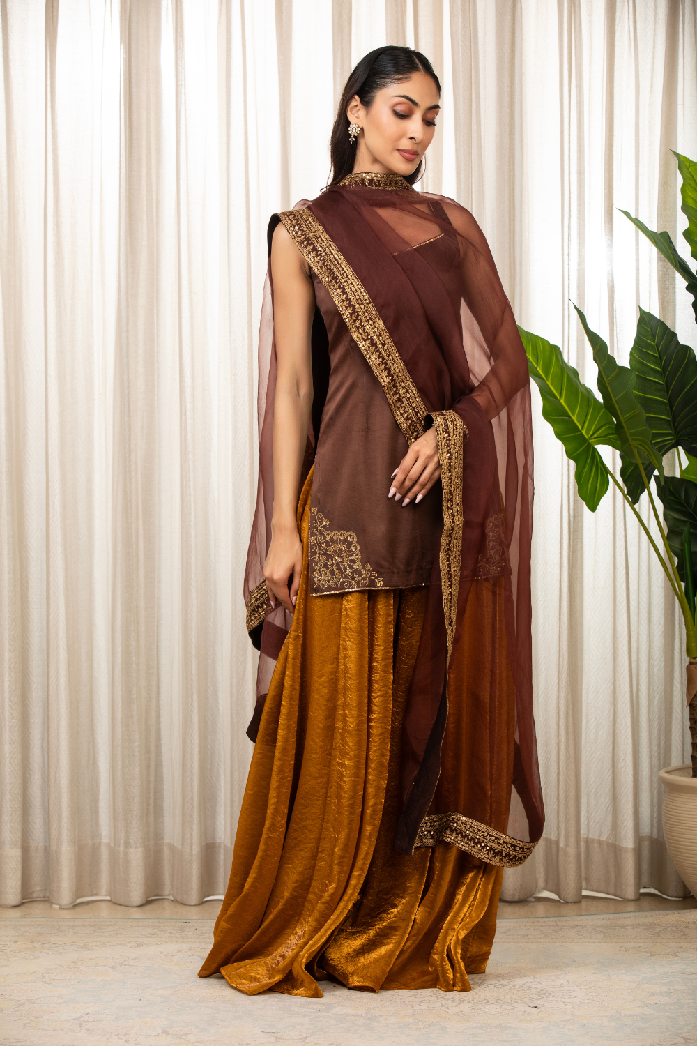 Jasmine Embroidered Kurta Set