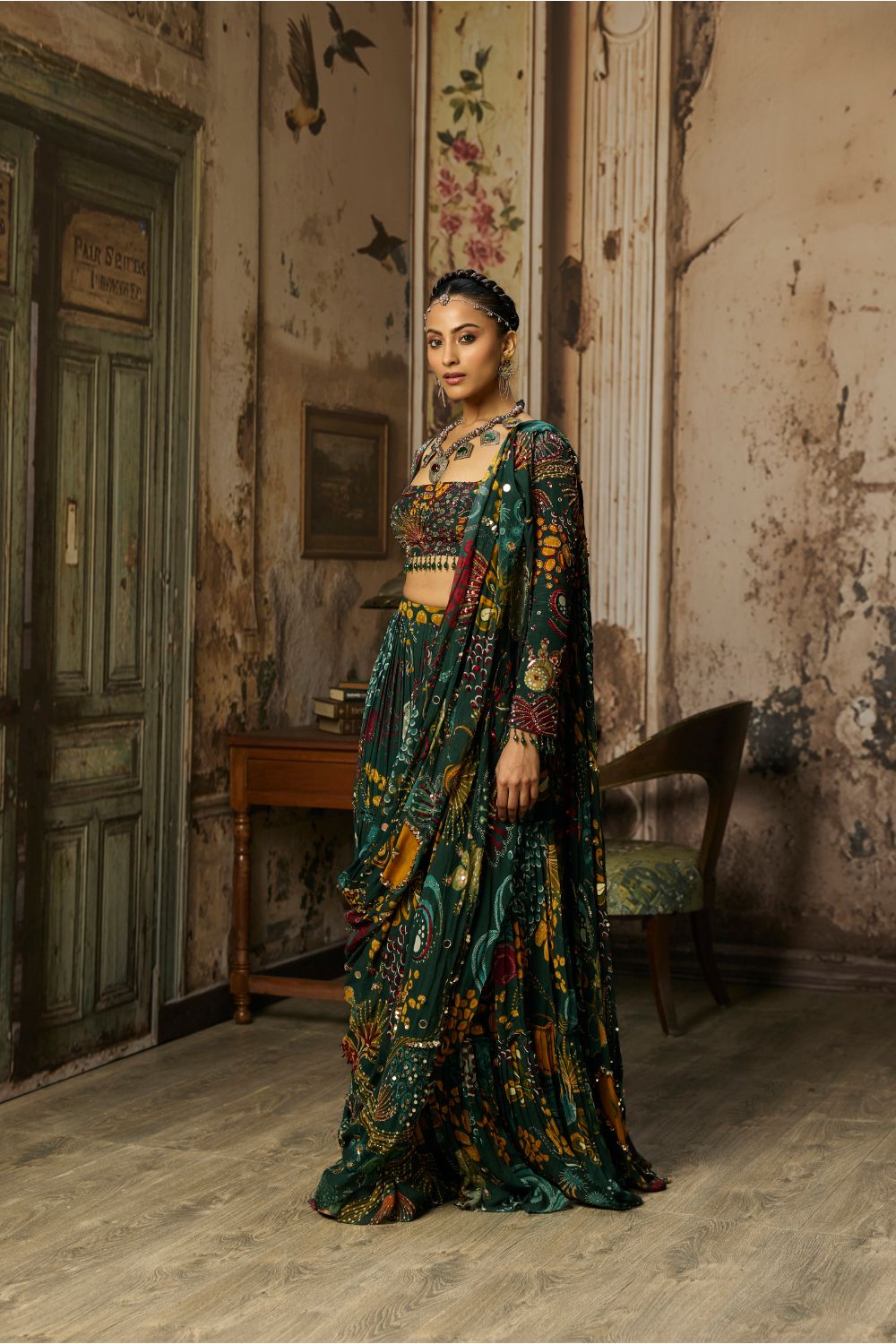 DARK GREEN PRINTED AND HIGHLIGHTED TIERED SKIRT SAREE SET