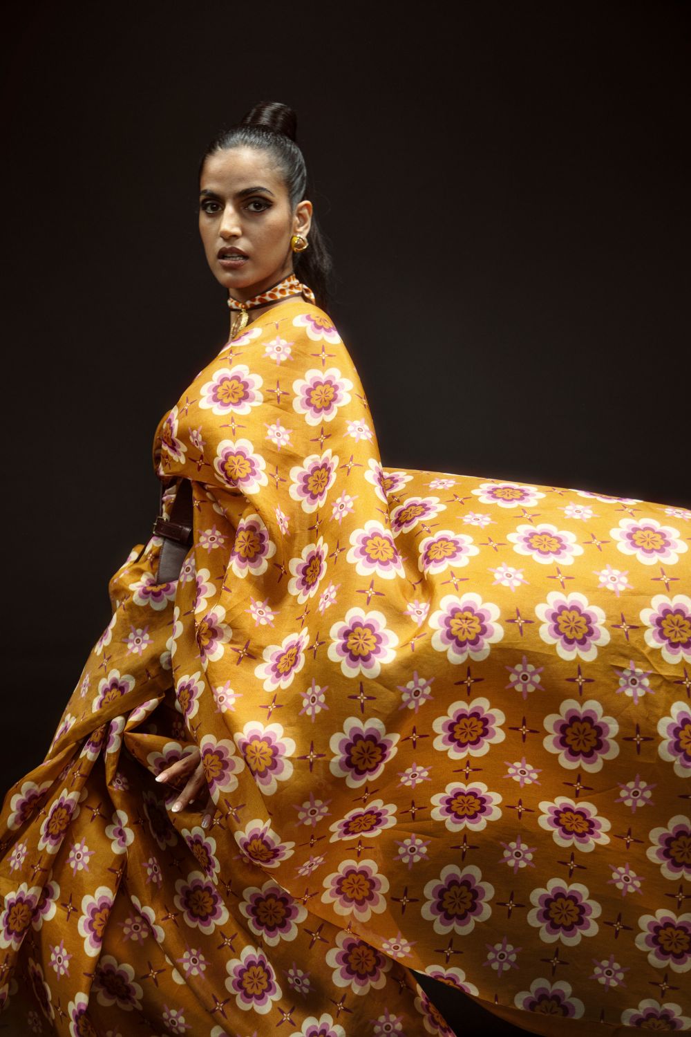 Retro florals Ochre