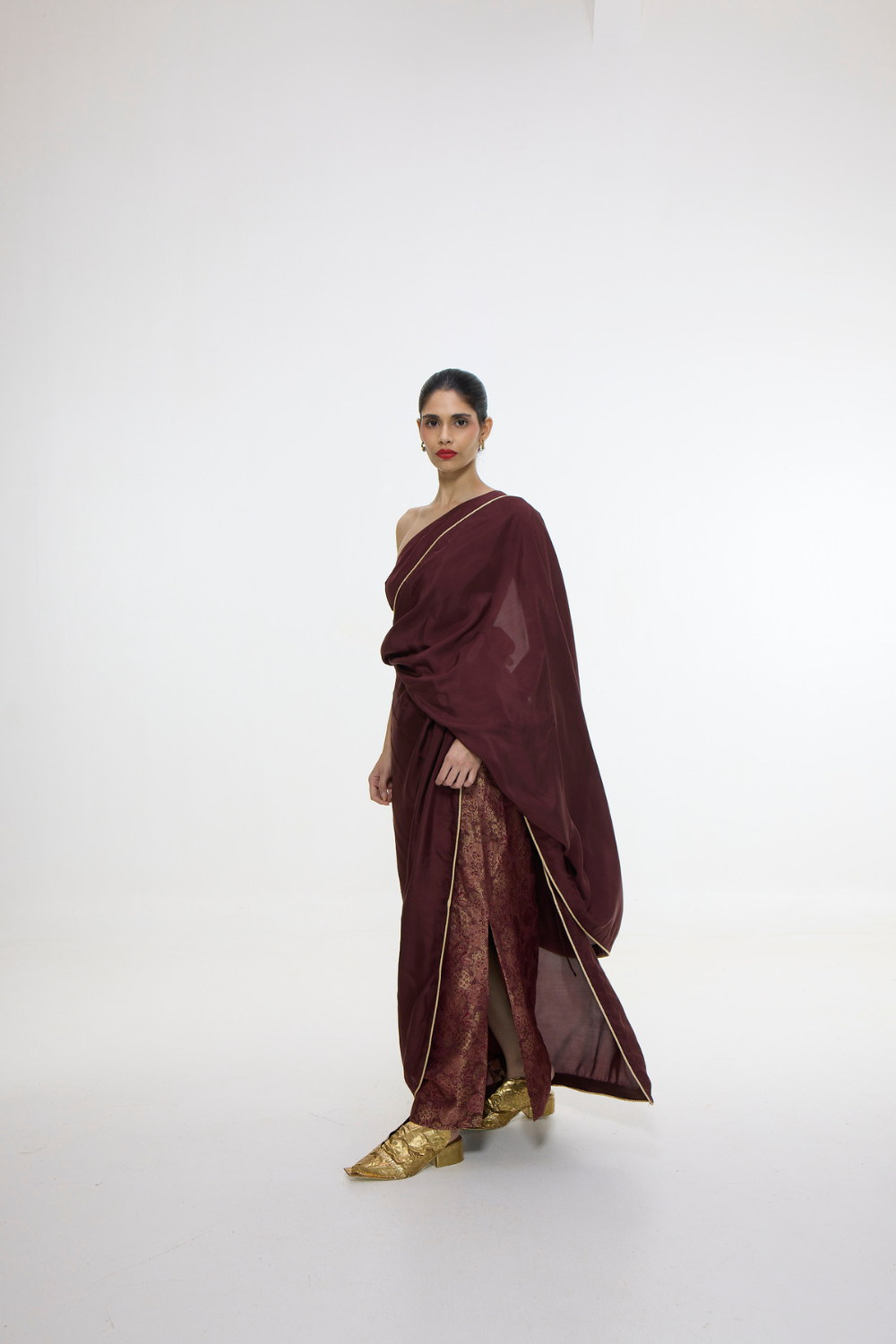 Pre Draped Handwoven Chestnut Mashroo Silk Saree