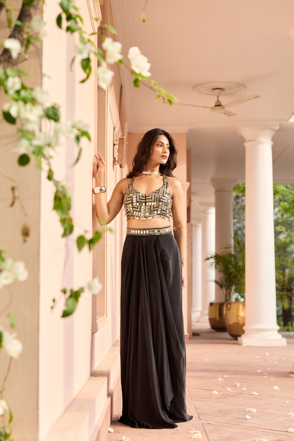 BLACK SOLID SKIRT SET