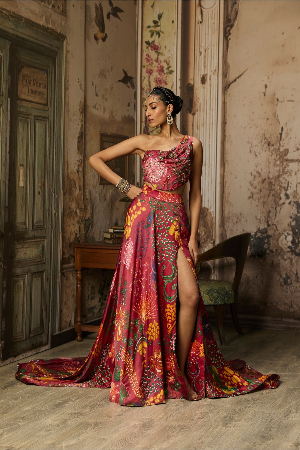 DEEP RED PRINTED AND HIGHLIGHTED SLIT SKIRT SET