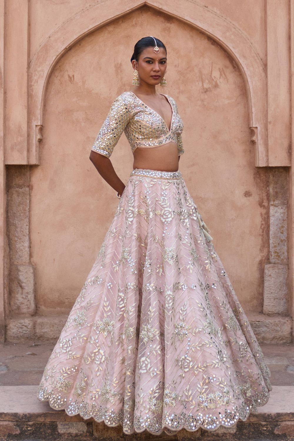NAAZNEEN — Peach Organza Lehenga Set