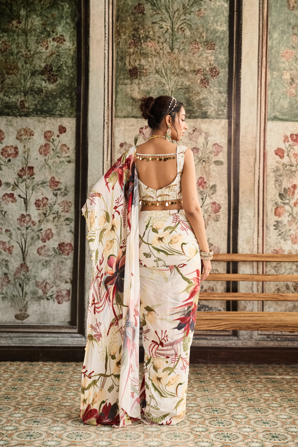 IVORY FLORAL PRINTED SKIRT SAREE SET