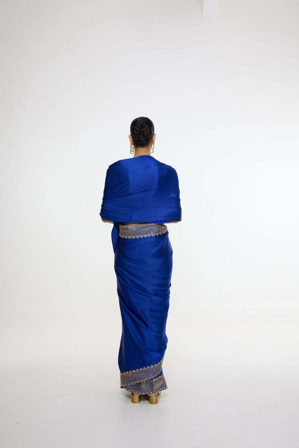 Handwoven Marine Blue Mashroo Silk Saree with Embroidered Border