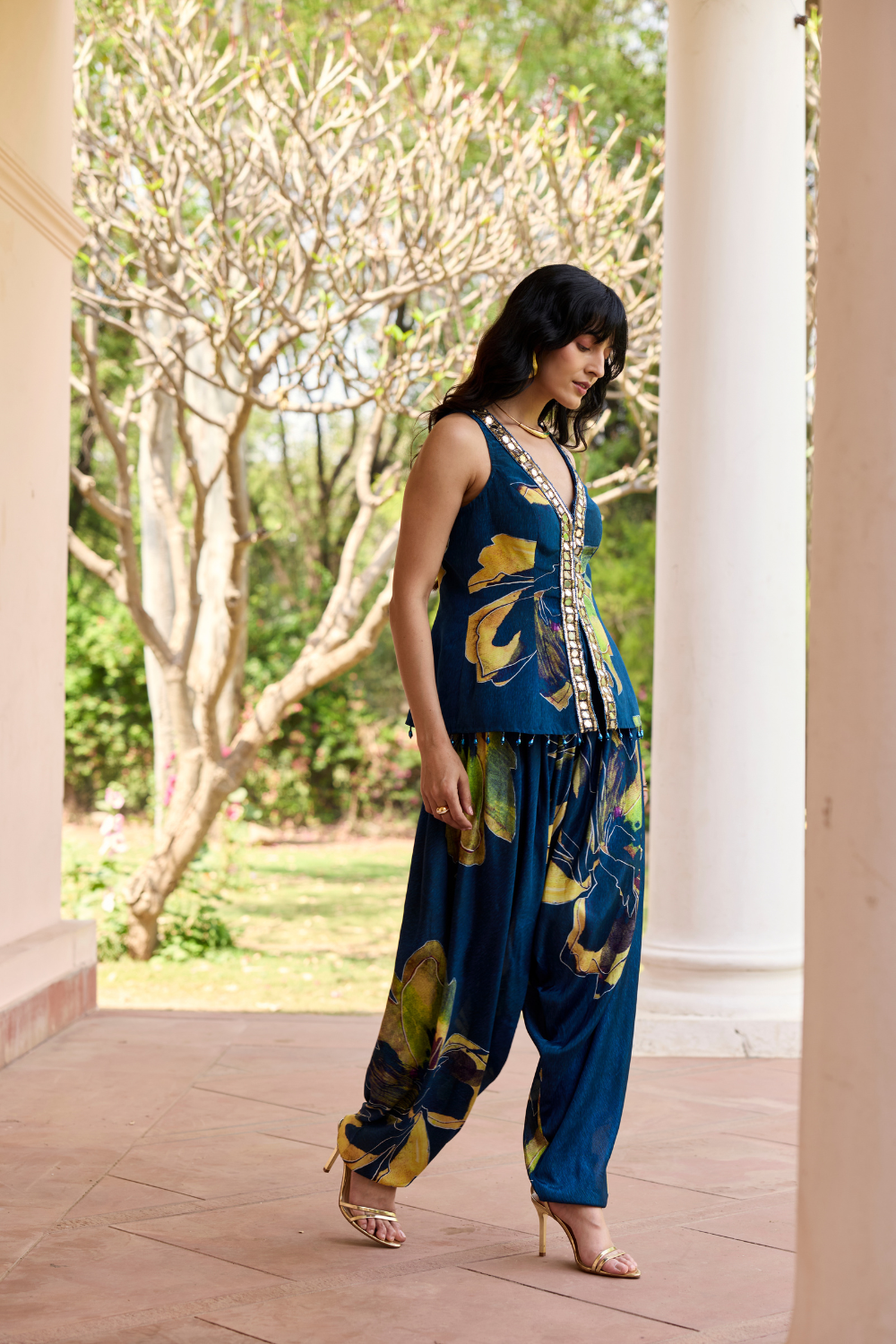 NAVYGOLD FLORAL PRINTED DHOTI SET