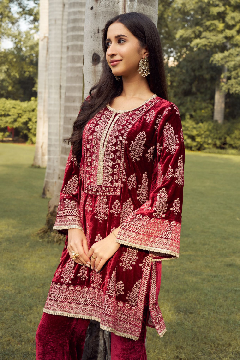 Velvet Sargam Wine Kurta Set With Viscose Glass OrganzaWine Sargam Dupatta