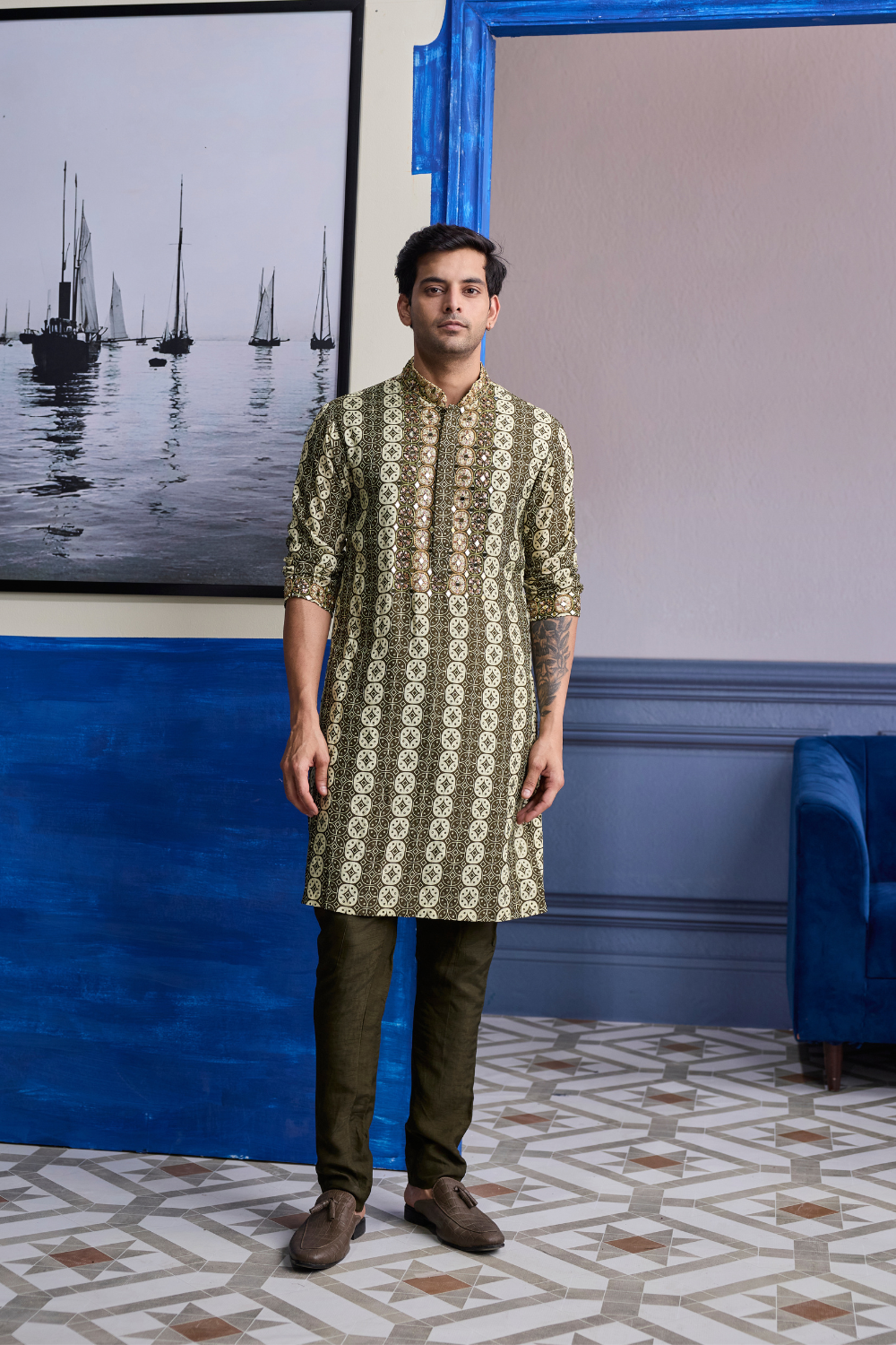OLIVE BUTTA HIGHLIGHTED KURTA WITH SOLID PANTS