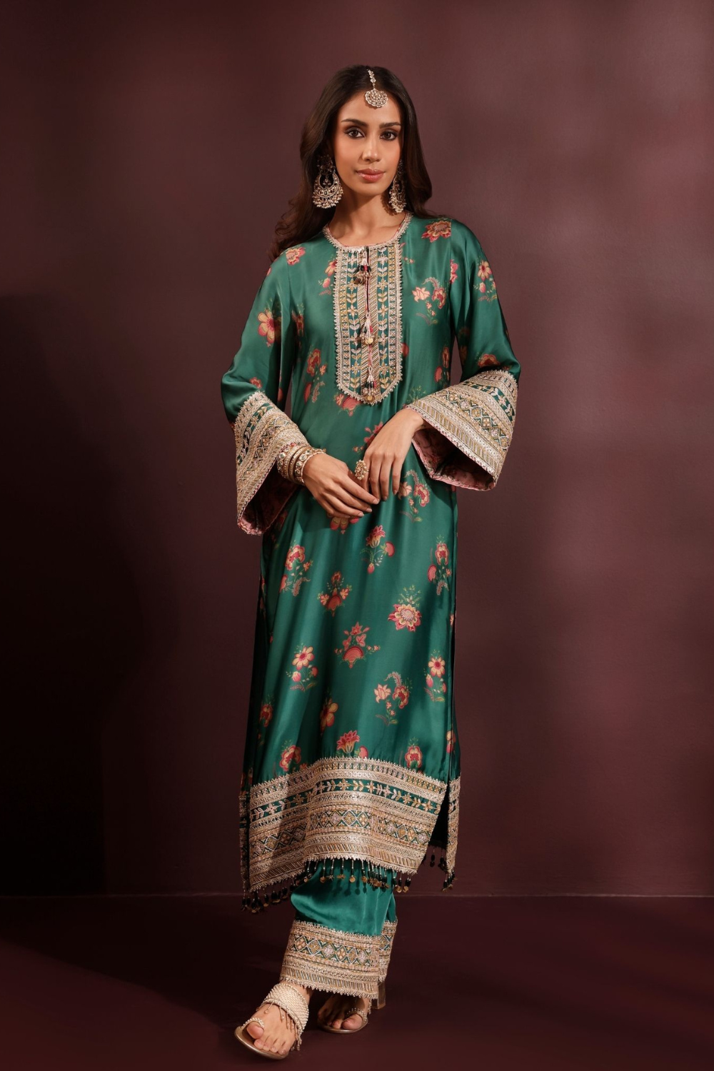 Ovia Cupro Satin Printed Emerald Green Kurta & Pant Set