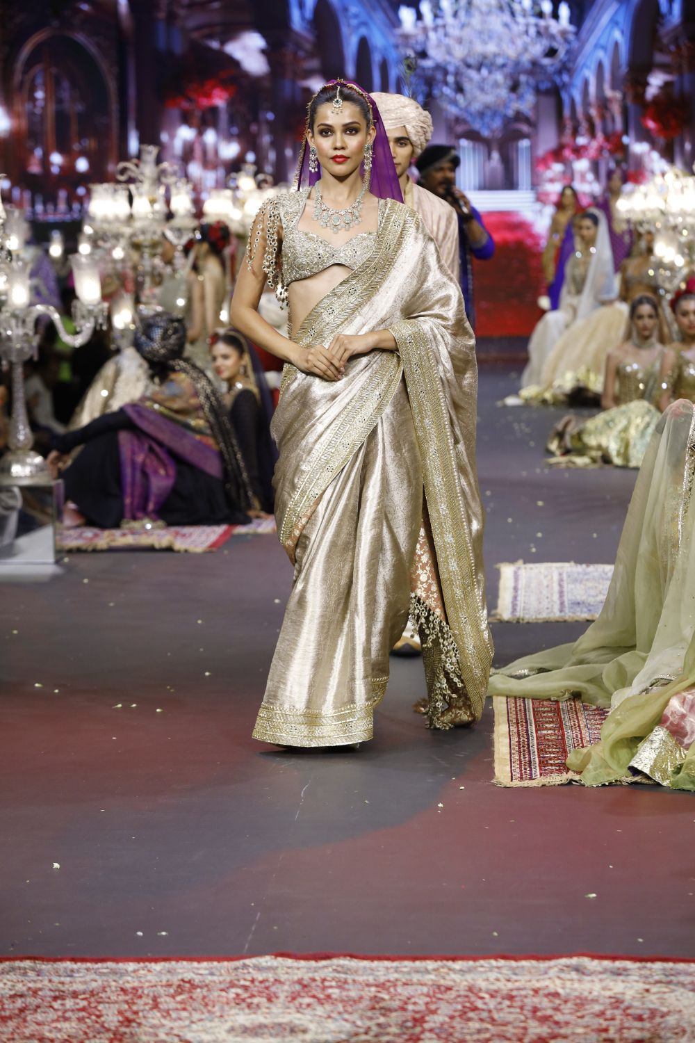 Gulnoor Saree Set