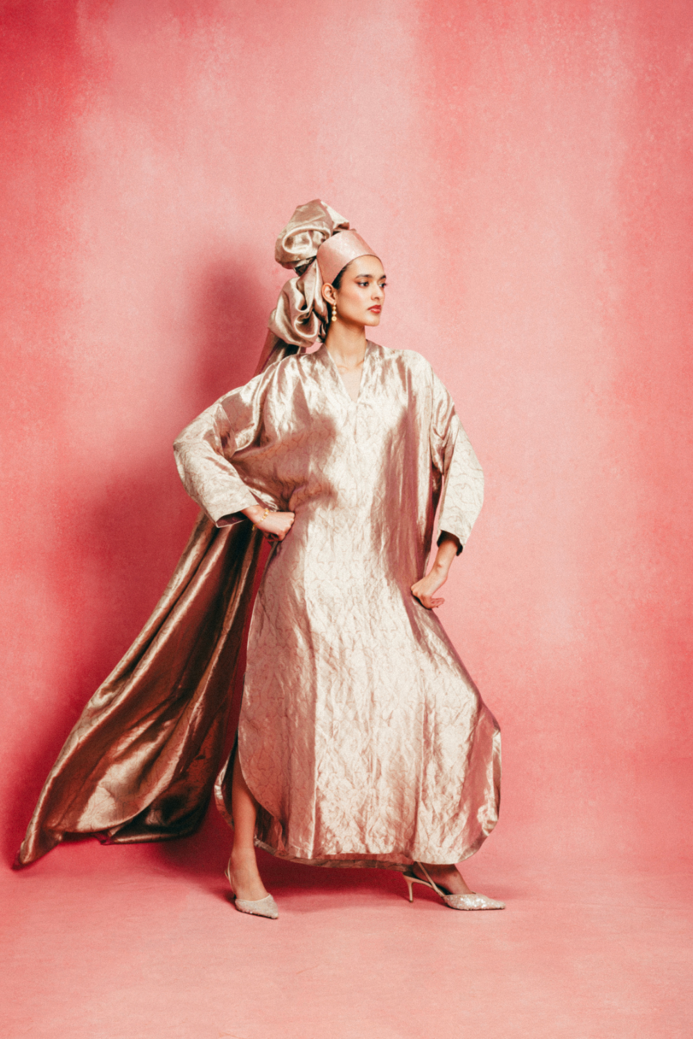 Handwoven Dusty Rose Banarasi Kaftan