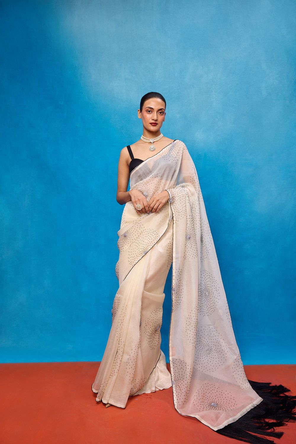 Handwoven Off-white Kora Banarasi Saree