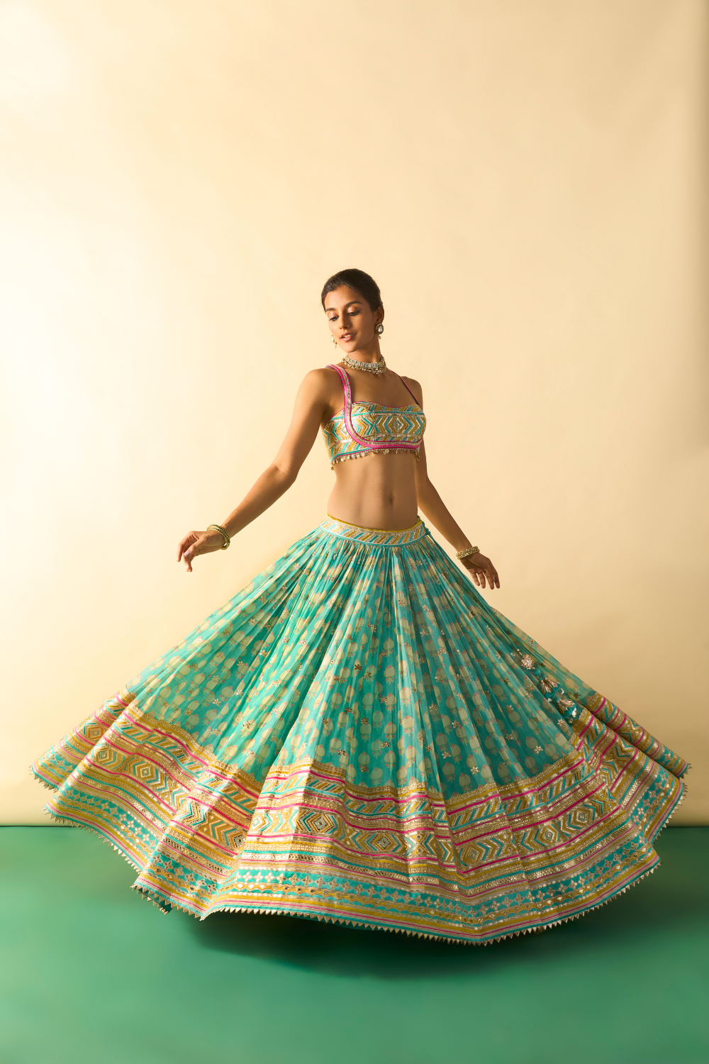 Mannat Lehenga Set