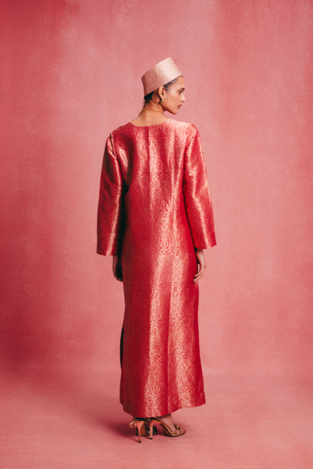 Handwoven Salmon Pink Banarasi Kaftan