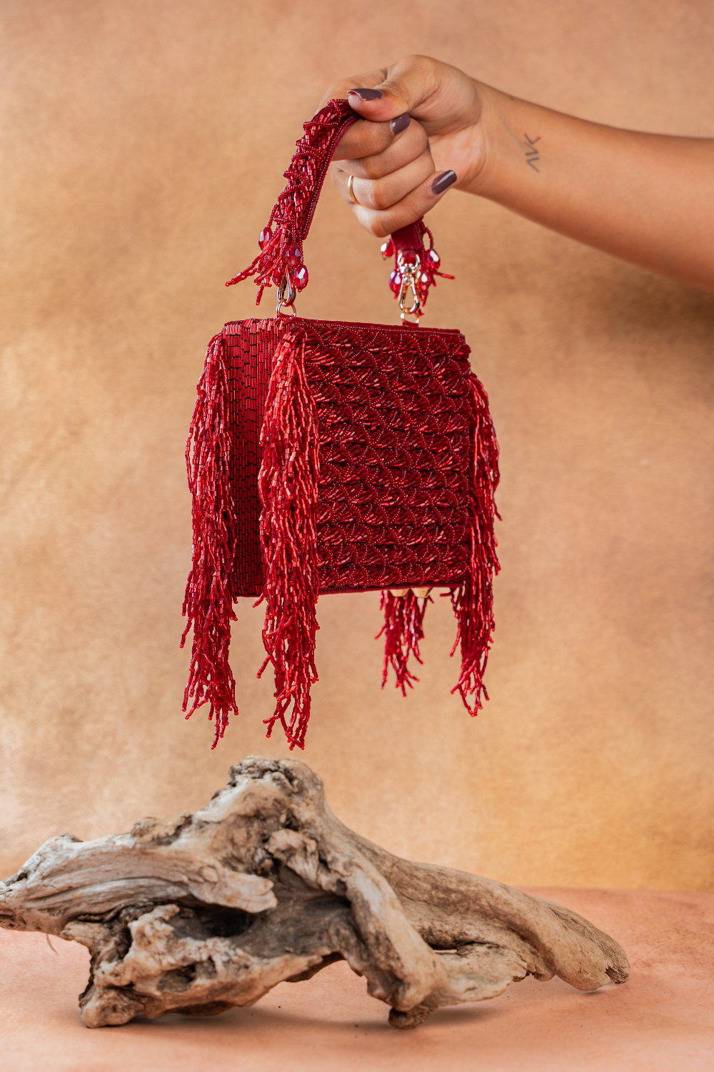 Weave Fringe Kasse Maroon