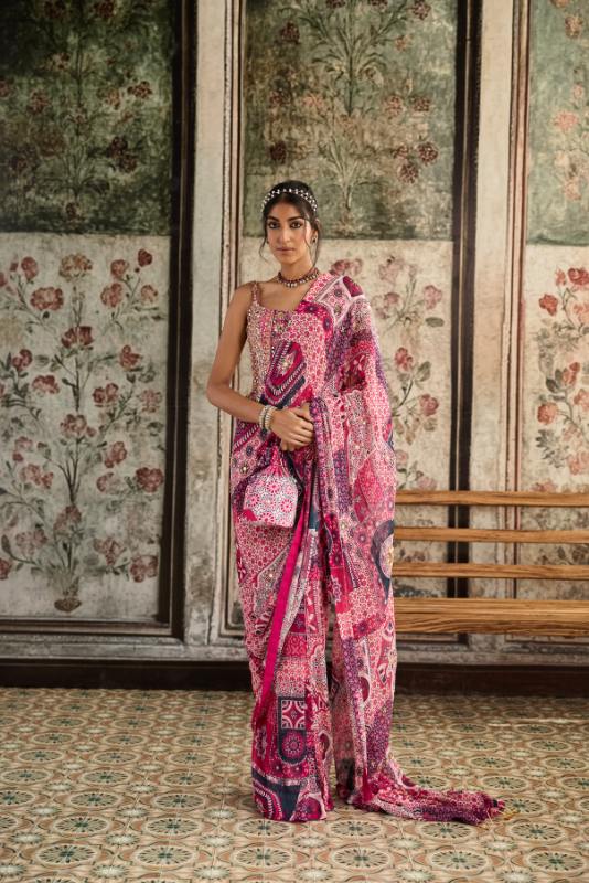 FUSCHIA PRINT AND HIGHLIGHTED CORSET BLOUSE PAIRED WITH PRE-DRAPED CLASSIC SAREE SET