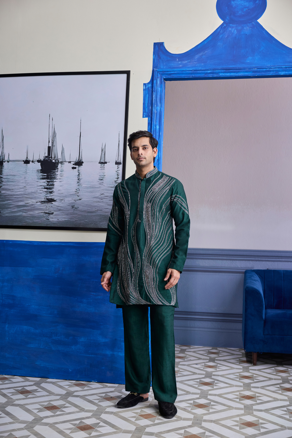 Dark Green Zari Embroidered Waves Kurta with Solid Pants