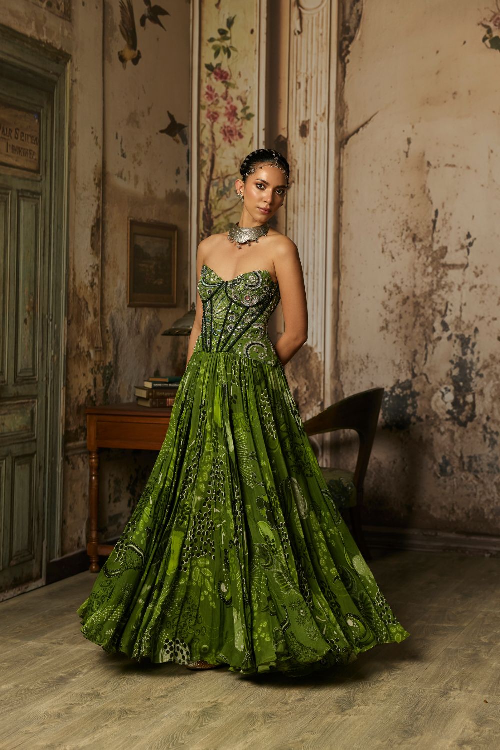 PEAR GREEN PRINT AND HIGHLIGHTED CORSET GOWN