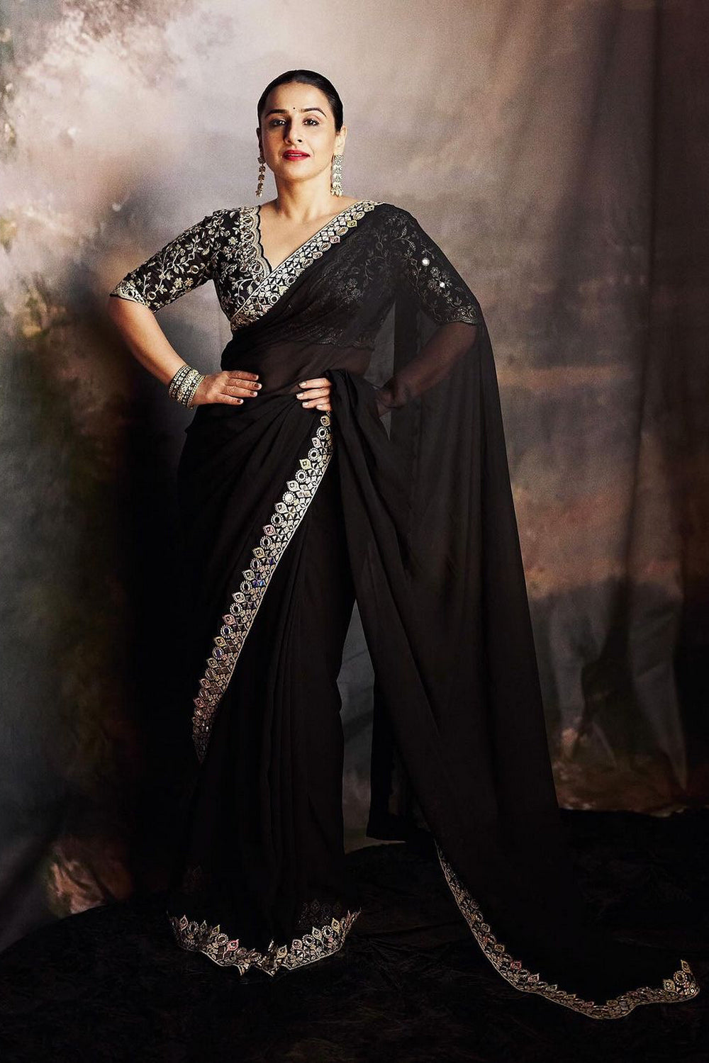 Vidya Balan in Meili Saree Set