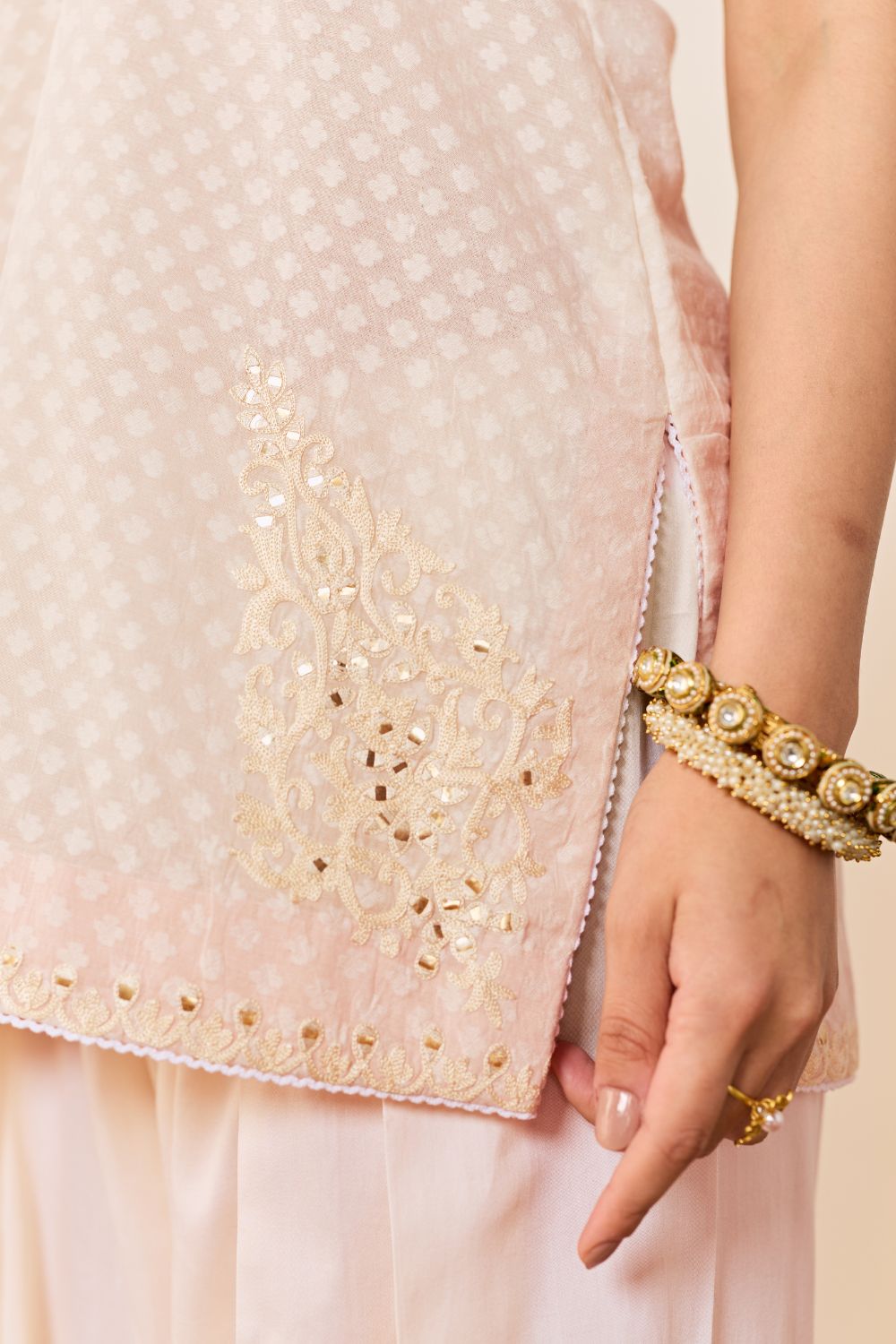 ANAISHA -DAISY IVORY SHORT KURTA WITH FARSHI SALWAR AND DUPATTA