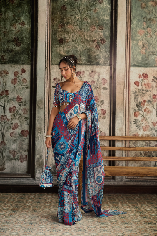 TEAL PRINT AND AND HIGHLIGHTED PRE-DRAPED CLASSIC SAREE SET