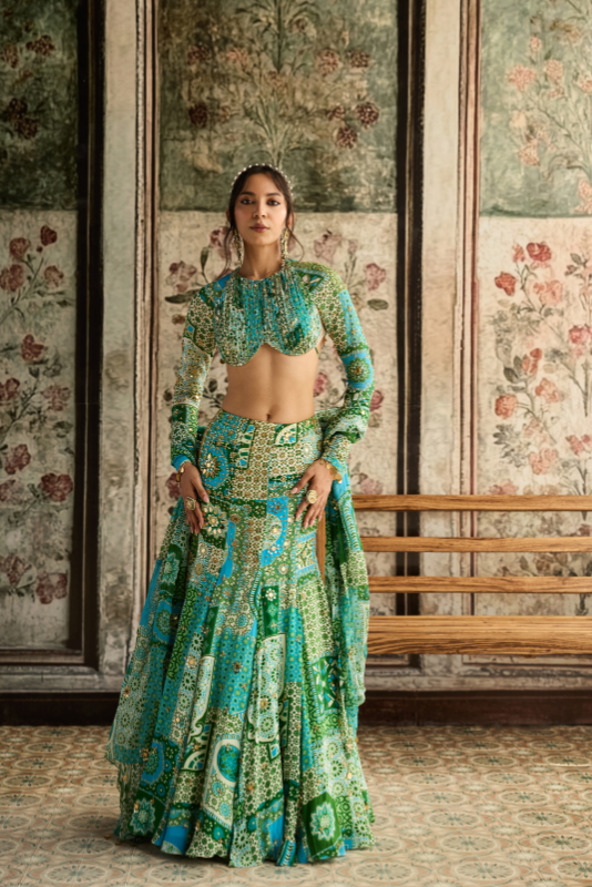 AQUA PRINT AND HIGHLIGHTED RUCHED BLOUSE MERMAID SKIRT SET