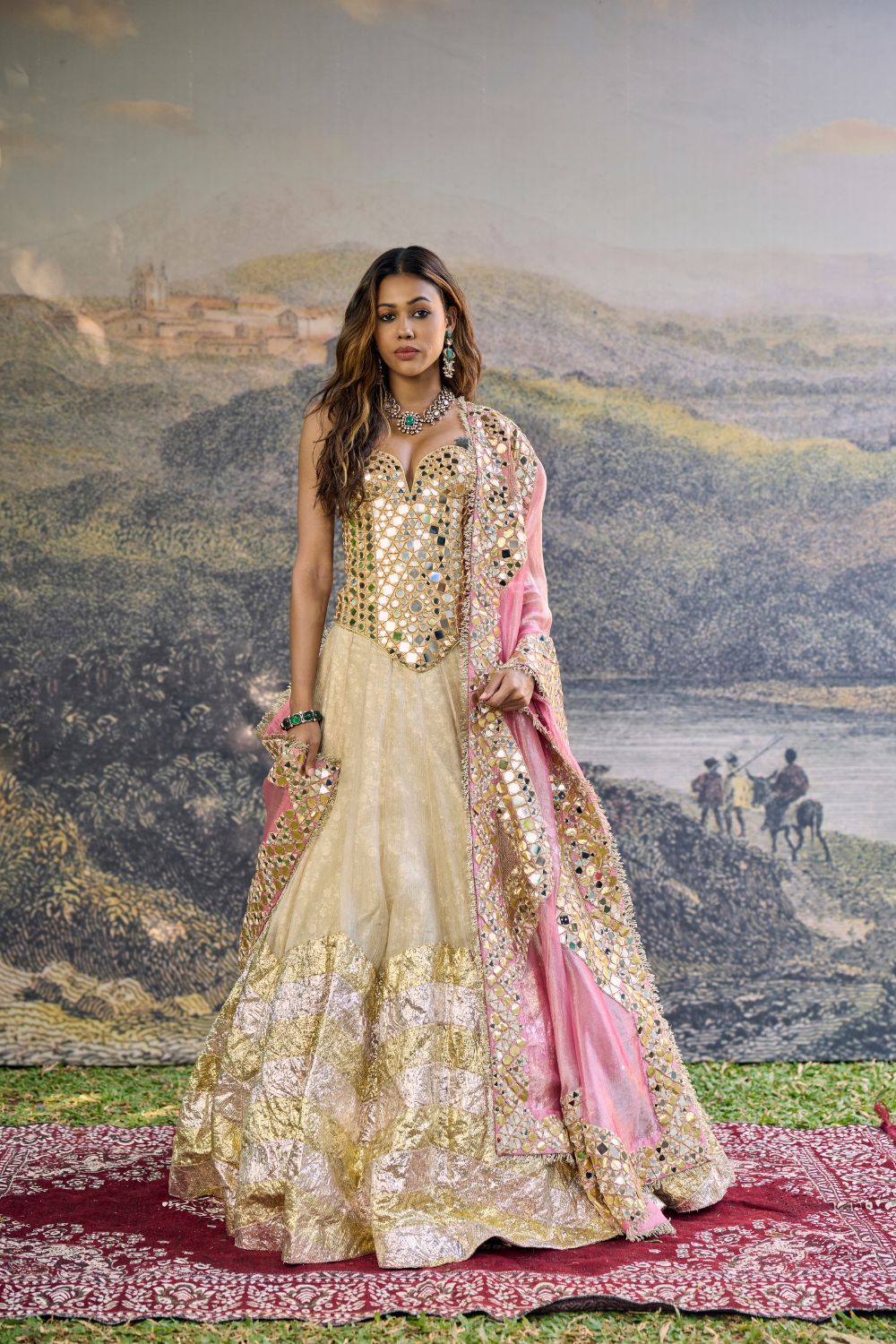 Sunehri Roshan Mirror Lehenga Set