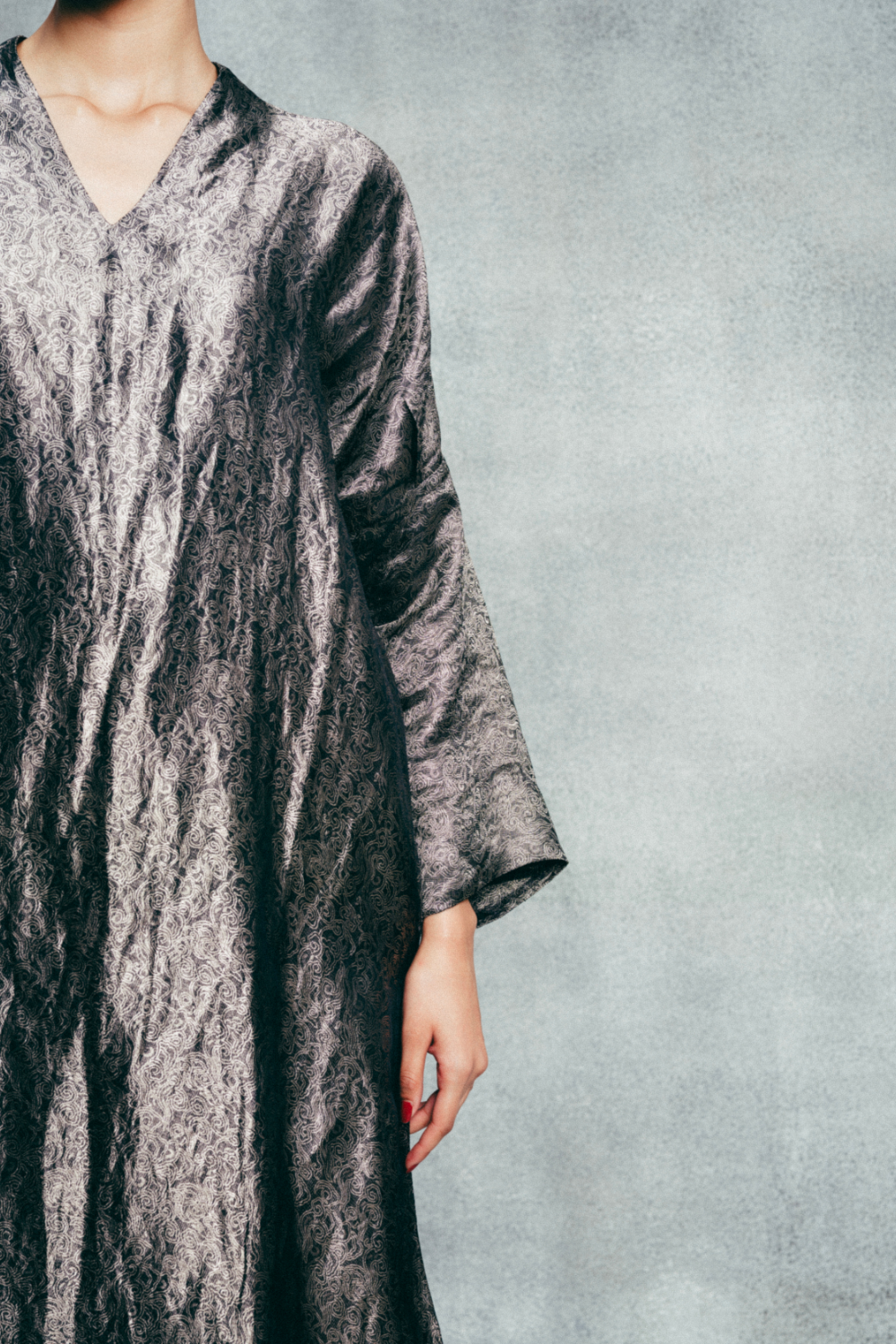 Handwoven Tar Black Banarasi Kaftan