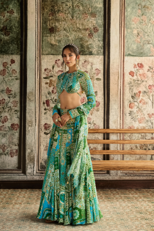 AQUA PRINT AND HIGHLIGHTED RUCHED BLOUSE MERMAID SKIRT SET