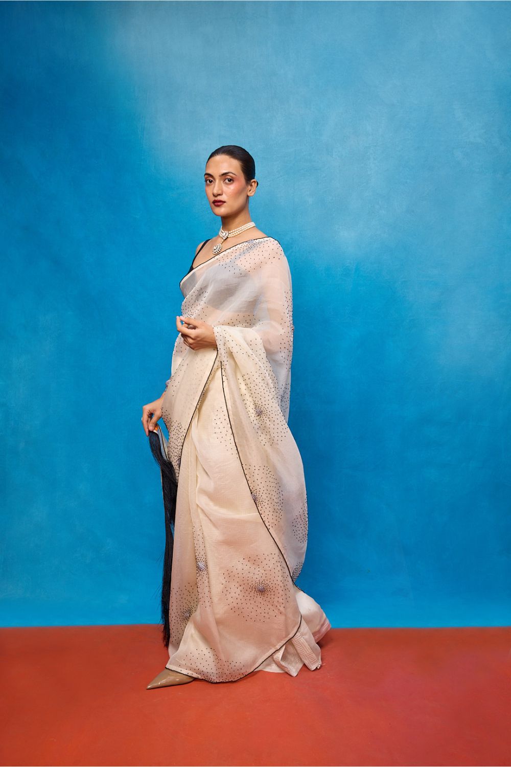 Handwoven Off-white Kora Banarasi Saree