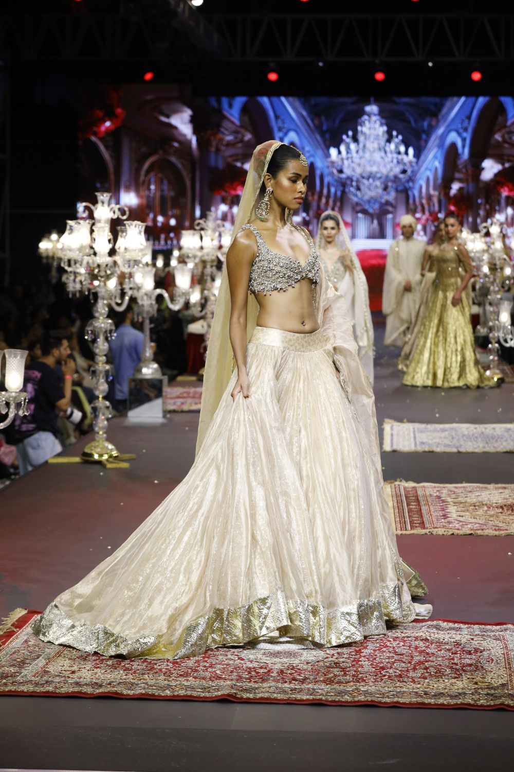 Noor-e-Zar Lehenga Set