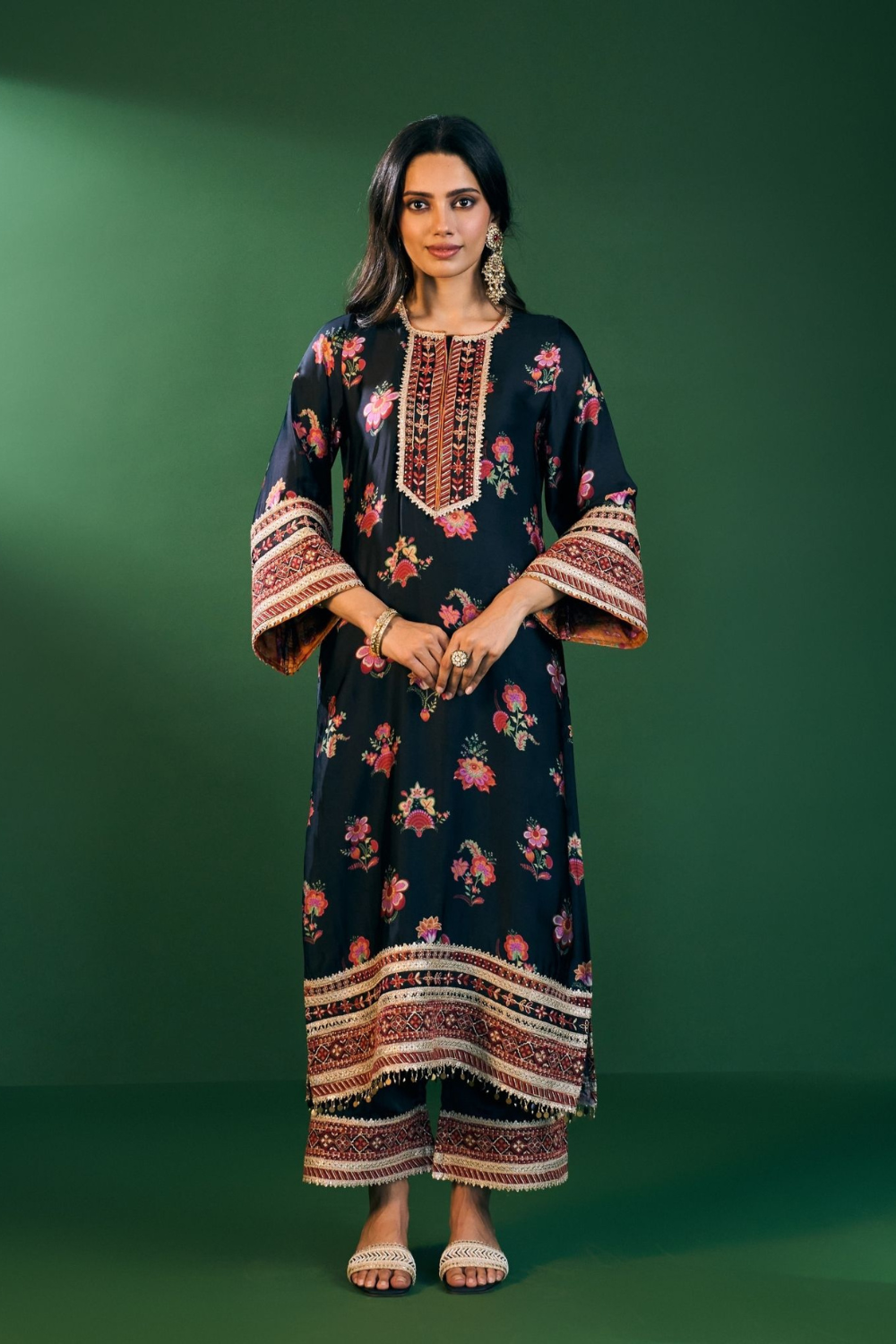 Ovia Cupro Satin Printed Black Kurta & Pant Set