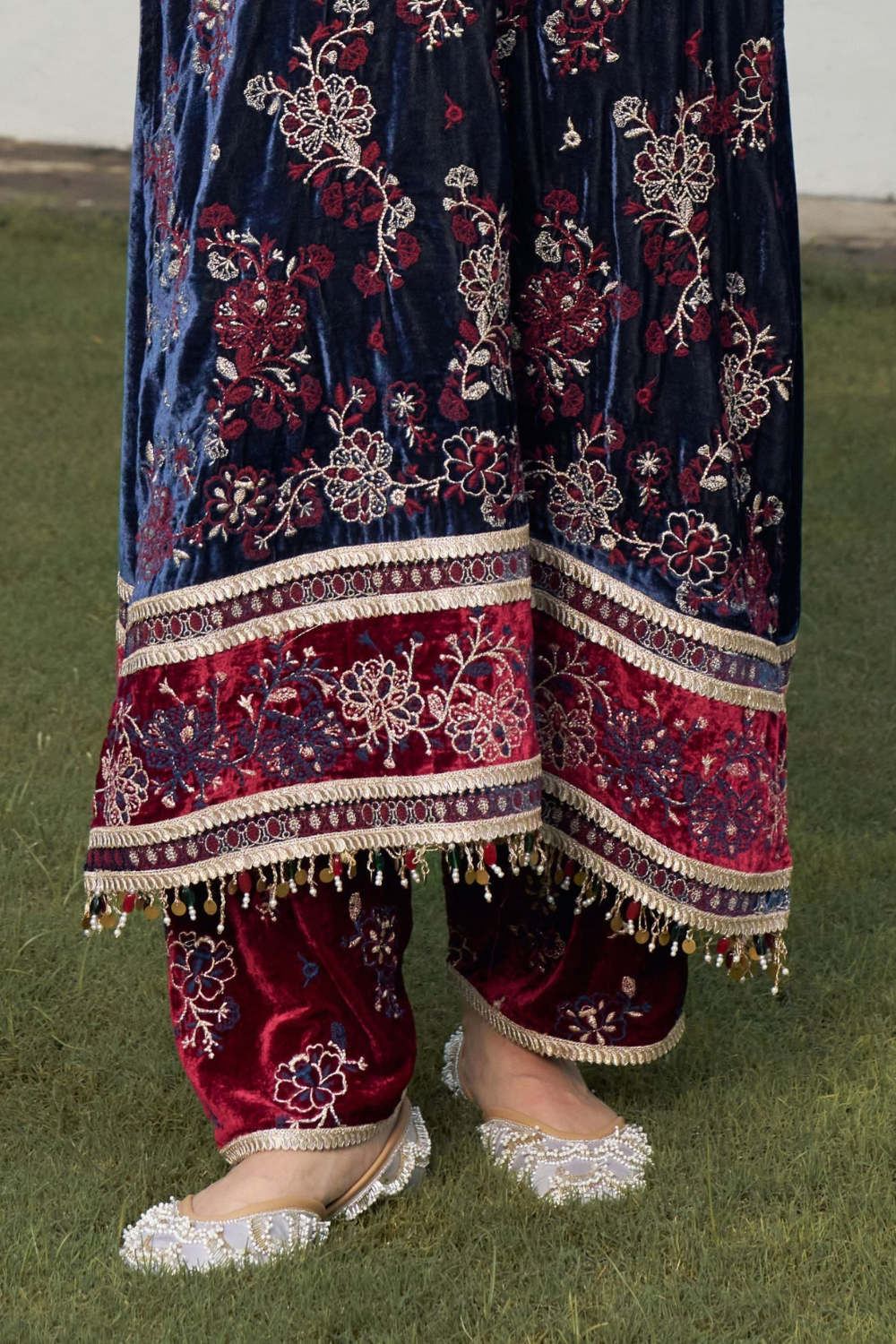 Velvet Dhun Navy Kurta Set With Viscose Glass Organza Wine Dhun Dupatta