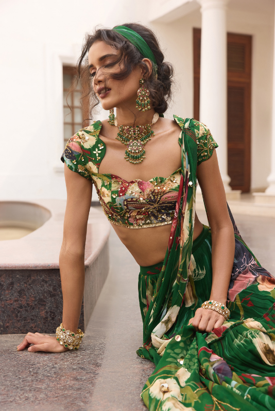 GREEN FLORAL PRINT AND HIGHLIGHTED SKIRT SAREE SET