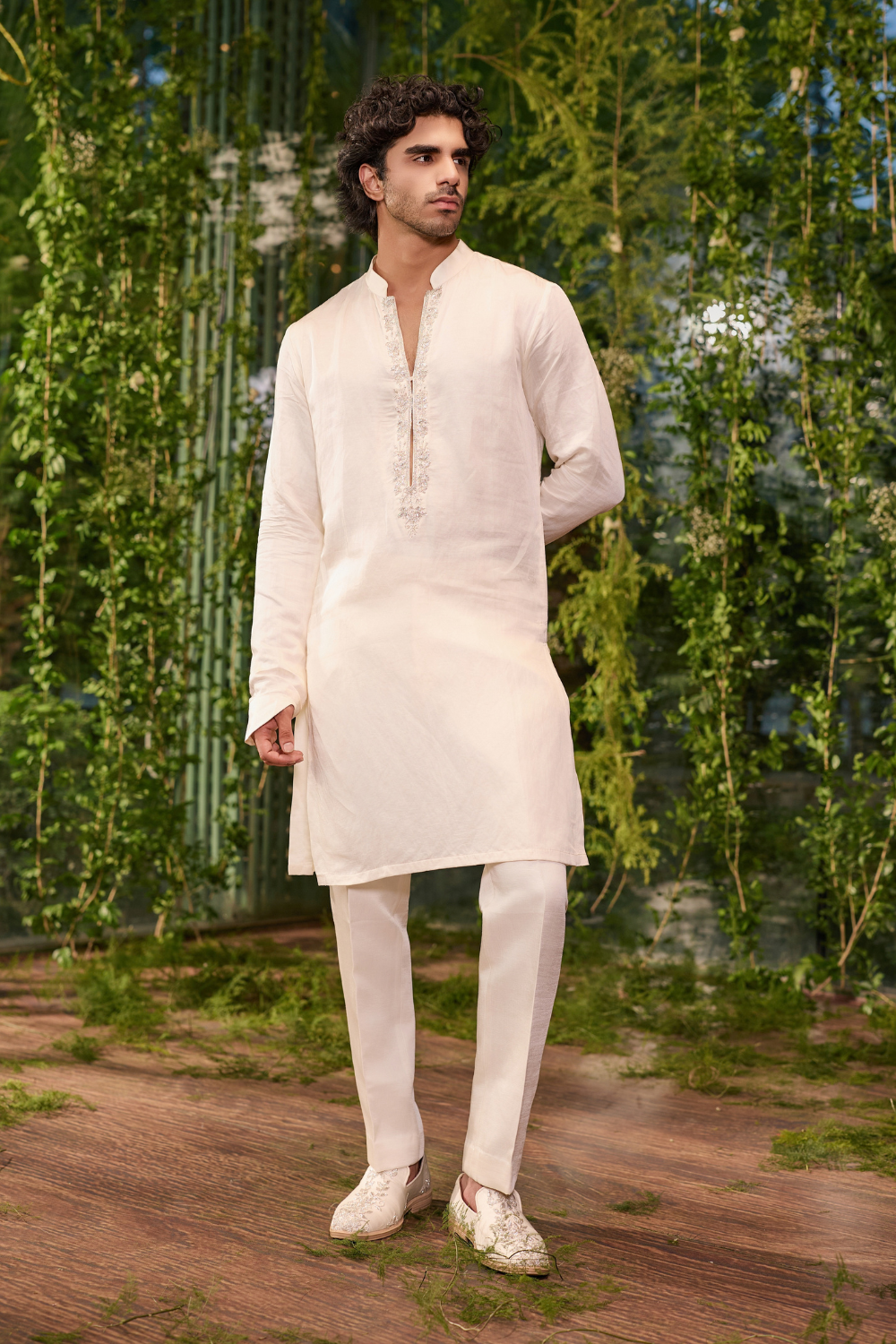 Shvet Agni - The Fearless King Sherwani
